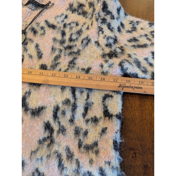 AllSaints Leopard Cropped Aurora Crew Fuzzy Pale Pink Sweater XS NEW Chic Rock - Picture 7 of 10